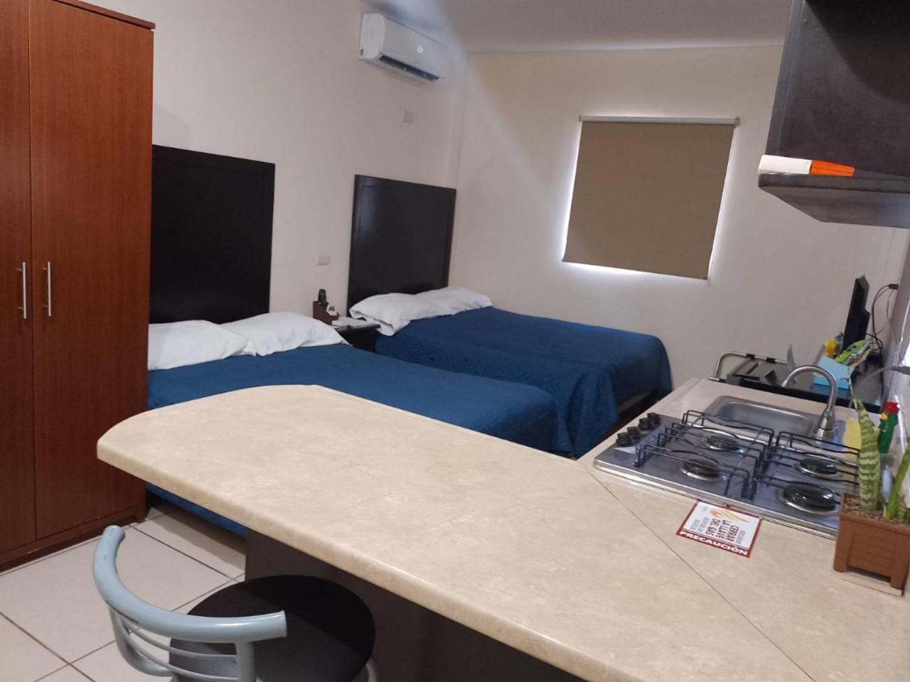 Hgen Rooms & Suites Los Mochis Kültér fotó