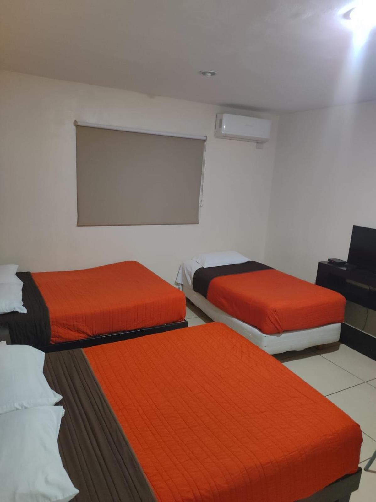 Hgen Rooms & Suites Los Mochis Kültér fotó