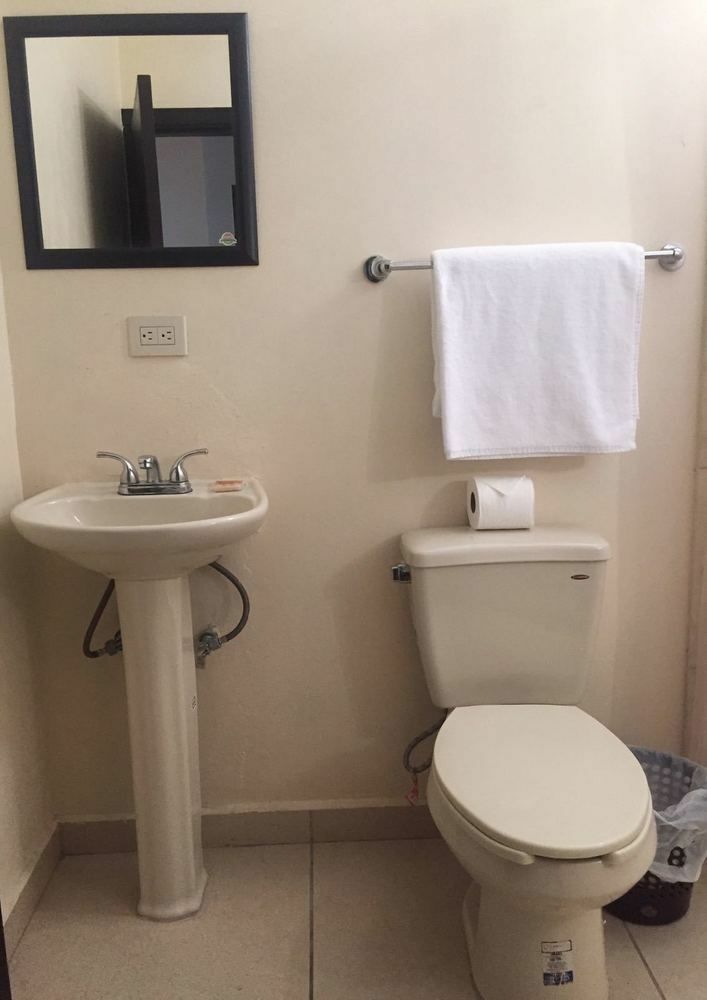 Hgen Rooms & Suites Los Mochis Kültér fotó