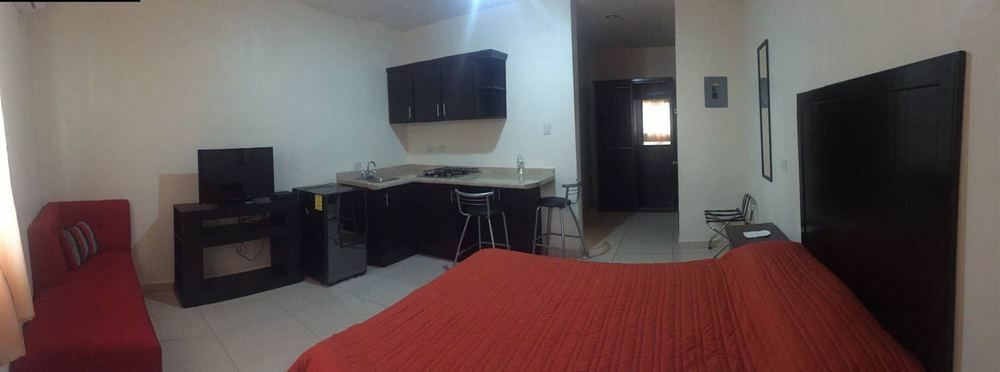 Hgen Rooms & Suites Los Mochis Kültér fotó